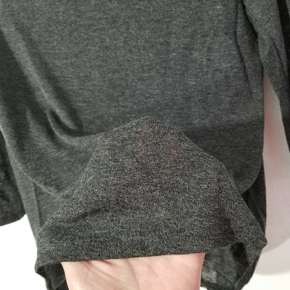 Loose Off Shoulder Loose Shirt - Picture 4 of 7